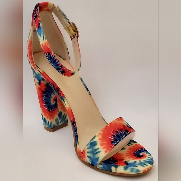 Tie Dye Heels - Picture 2 of 4